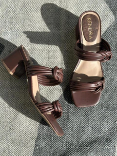 Sandalia MAGGIE Chocolate - KENDRA