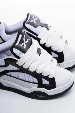 EQUIS WHITE BLACK - comprar online