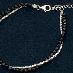 PULSERA PIEDRITA NEGRA en internet