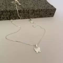 colar butterfly na internet