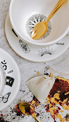 Tea Blend by Aomihomedeco