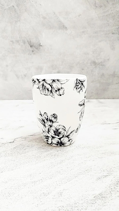 HIBISCUS=TAZA CON INICIAL - Aomi Homedeco