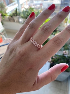 Anillo Entrelazado Pave