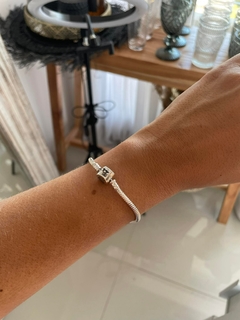 Pulsera para charms con cierre coronita