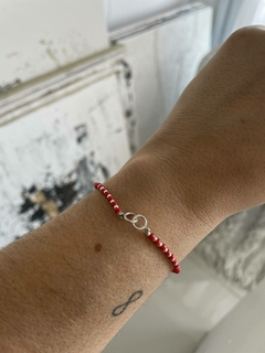 Pulsera plata con bolitas rojas - buy online