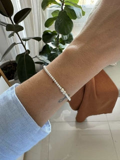 Pulsera con bolitas satinadas doble