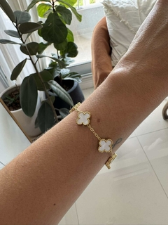 Pulsera trebol blanco gold