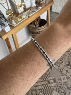 Esclava Fava en pave en internet