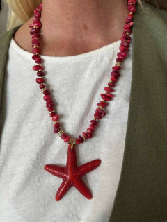 Collar con estrella de mar roja