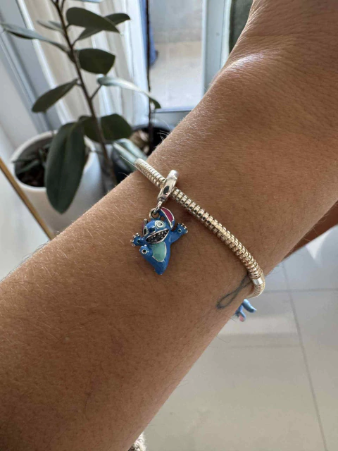 Charm Stich colgante