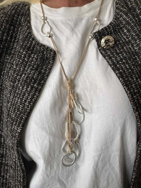 Collar Banth palteado