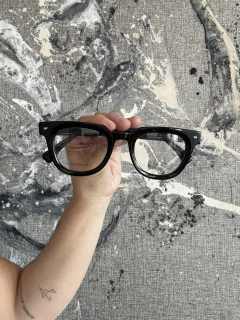 Anteojo Carol en internet