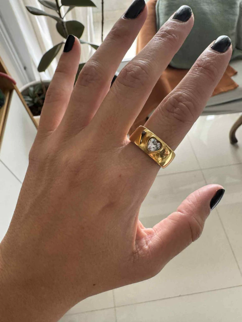 Anillo Bombe con corazon pave acero gold