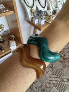 Brazalete de resina Copacabana - comprar online