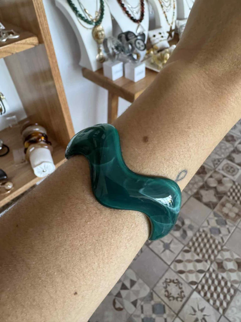 Brazalete de resina Copacabana verde