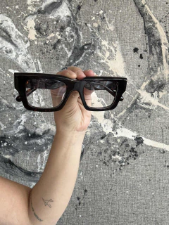 Anteojo Carey oscuro en internet