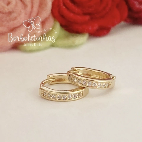 Brinco Argola Infantil Micro Zircônias Banhada a Ouro e Hipoalergênica