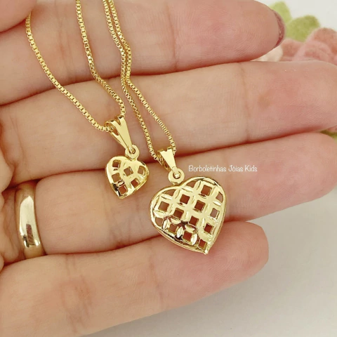CONJUNTO DE COLARES CORAÇÃO TRABALHADOS - BANHADO EM OURO KIT TAL MÃE TAL FILHA
