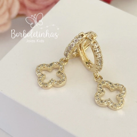 Brinco Argola Infantil Trevo de Zircônia Banhado a Ouro e Hipoalergênico