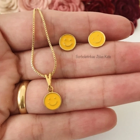 Conjunto Emoji Colar e Brinco Banhado a Ouro - comprar online