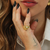 Anel Letra Cravejada B - Banhado a Ouro 18K