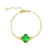 Pulseira Trevo Verde banhada a ouro 18K, destacando o design delicado e elegante.