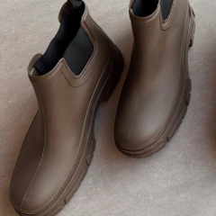 BOTA DE LLUVIA SIRIS COCHOLATE en internet