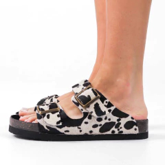 SANDALIA CHAR BLACK COW en internet