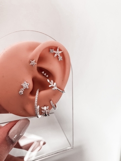 Ear Cuff Plata y cubic Laurel por unidad - comprar online