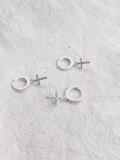Argollita Plata y Cubic Cruz - comprar online
