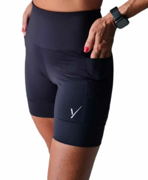 Short Classic 2 Bolsos | Tecido de Compressão Emana Preto