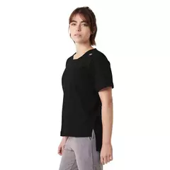 REMERA ALGODON ADIKA MUJER NEGRA VLACK en internet