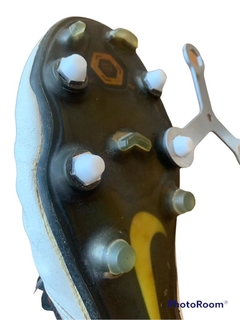 LLAVE DE ALUMINIO PARA AJUSTE DE TAPONES DE BOTINES NIKE CON LAS TRES MEDIDAS