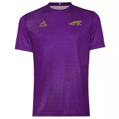 REMERA TRAINING LE COQ SPORTIF HIMNO LOS PUMAS VIOLETA - comprar online