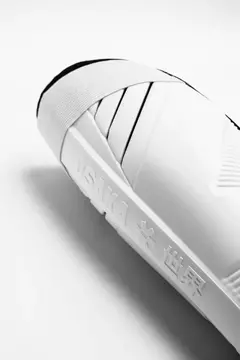 Imagen de CANILLERAS ELITE HOCKEY SHIN GUARD BLANCO OSAKA