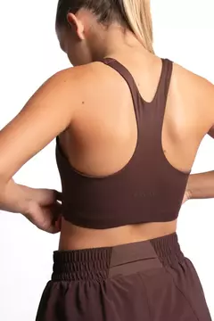 TOP DEPORTIVO REVERSE REVES MARRON - In Goal Tienda
