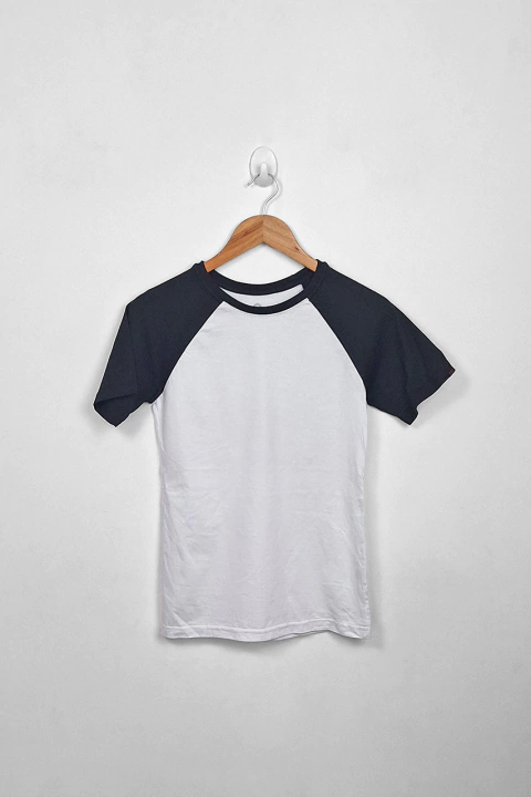 T-shirt Feminina Raglan (SALE)