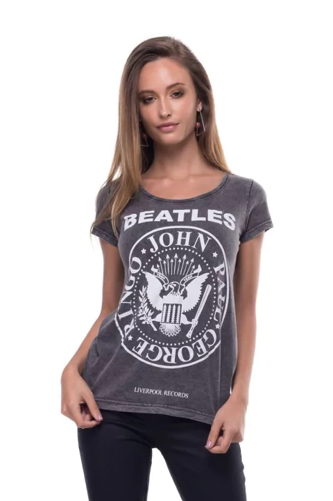 Camiseta Feminina Estonada Beatles Ramones