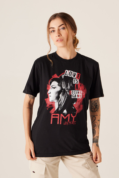 T-shirt Feminina Amy Love Is