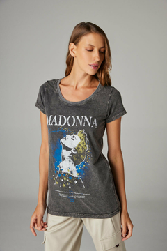 T-shirt Feminina Estonada Madonna True Blue na internet