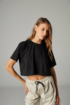 Cropped Feminino Over Basic