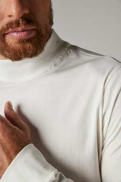 Blusa Gola Alta Manga Longa - loja online
