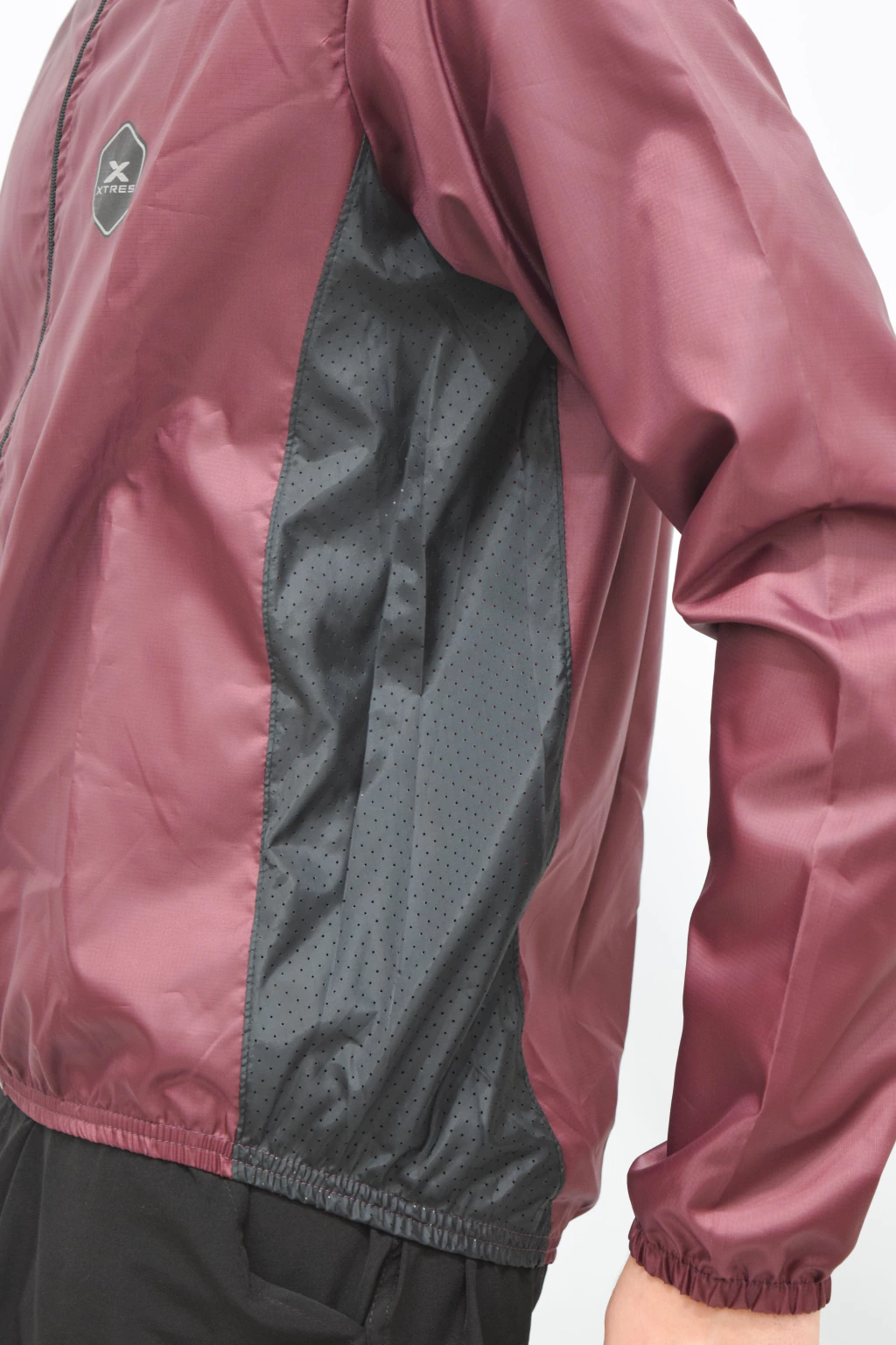 Campera Rompeviento - XTRES - BORDO