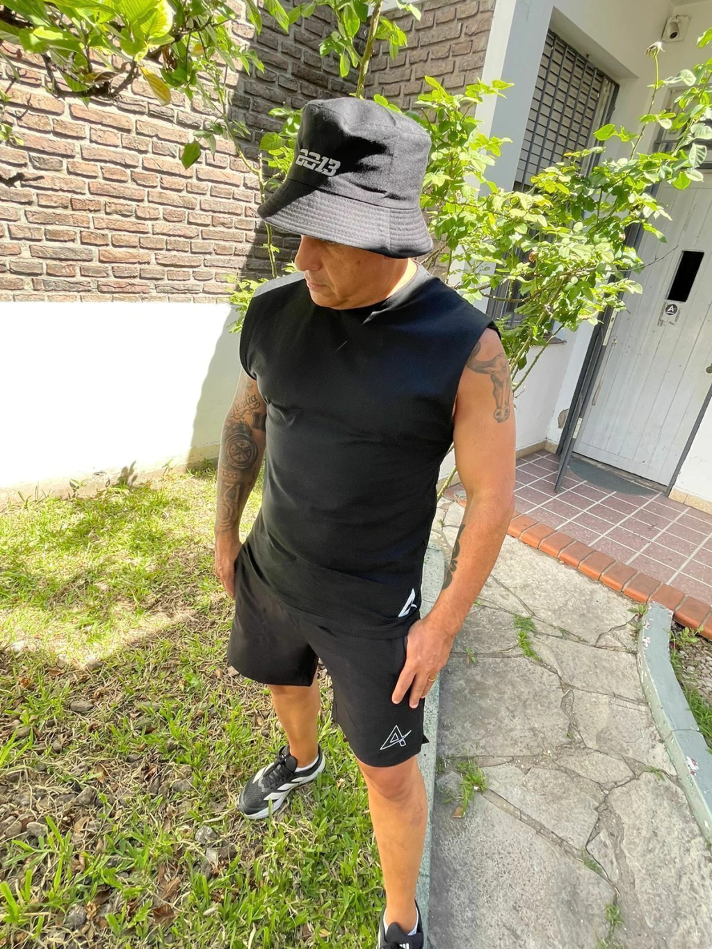 APOLO - Remera de Algodón s/mangas NEGRO