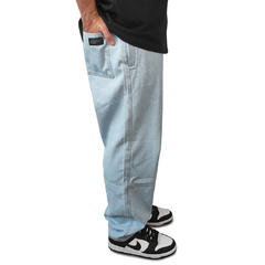 Calça Baggy Jeans Claro na internet