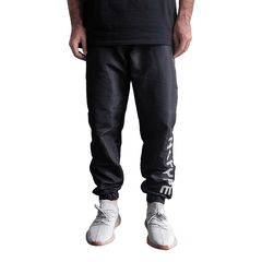 Calça Jogger Logo Refletivo na internet
