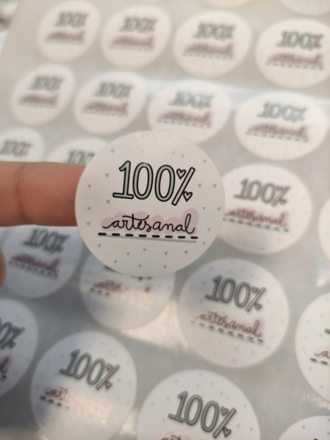 Adesivo Redondo 4cm - PRONTA ENTREGA - "100% ARTESANAL" - modelo 08