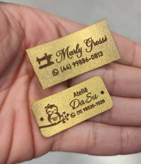 Etiqueta Couro Sintético Dourado