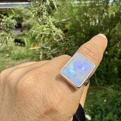Anillo regulable con Piedra de la Luna en Plata 925 - comprar online