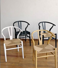 Mesa 1.60 x 0.80 simil marmol + 4 sillas Wishbone - Home & Deco
